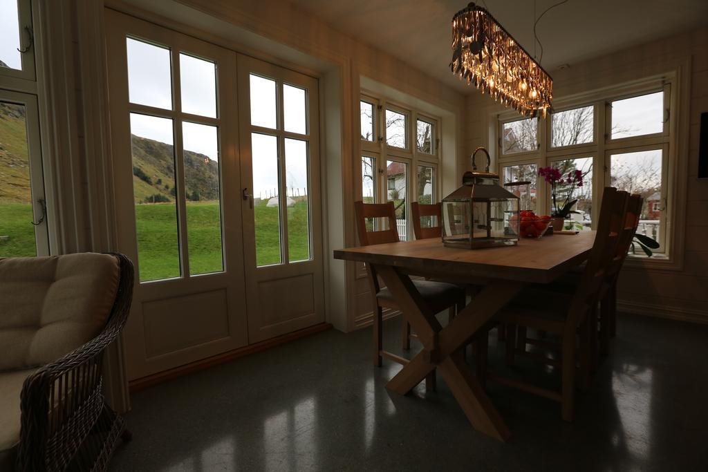Alnes Gard Apartment โอเลซุนด์ ภายนอก รูปภาพ